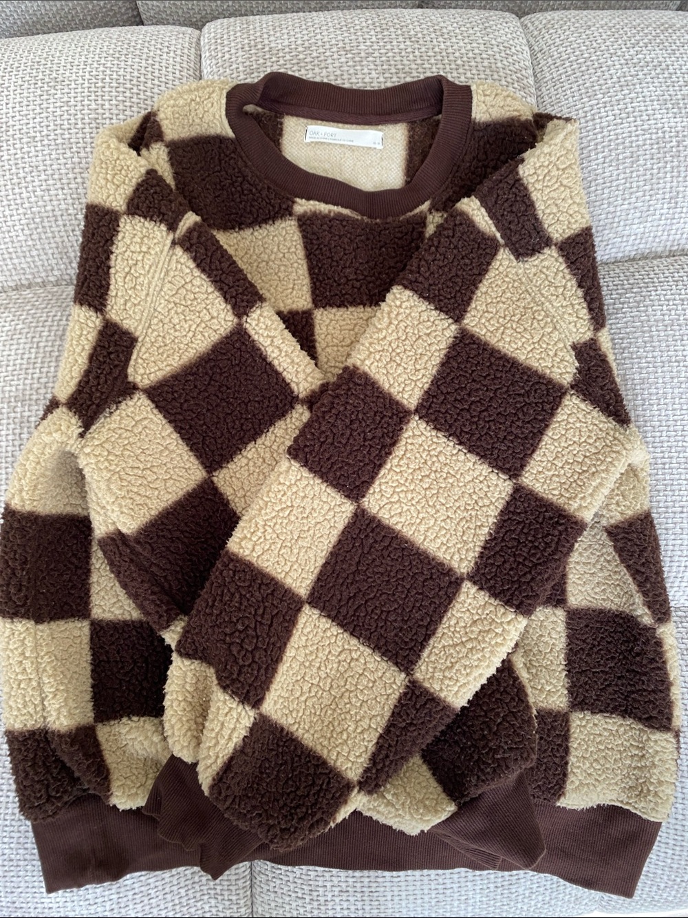 OAK + FORT Brown and Cream Checkerboard Sherpa Crewneck